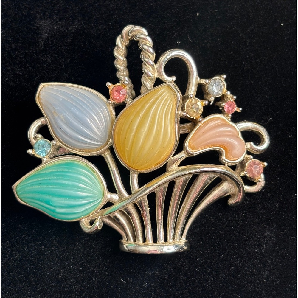 1950s Silver Tone Pastel Mid Century Flower Basket Brooch Molded Plastic Jewelry